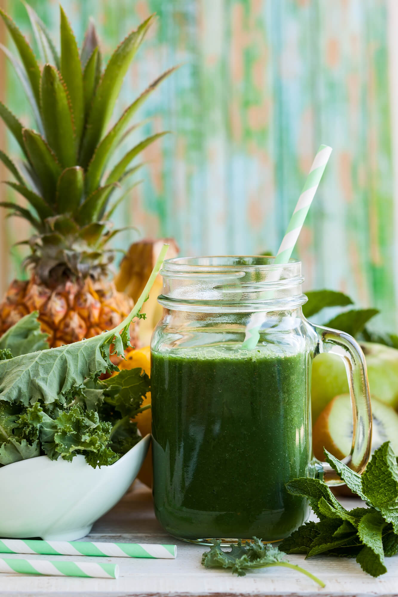 Super Green Smoothie Recipe with kale and pineapple Super Green Smoothie Recipe with Kale and Pineapple
