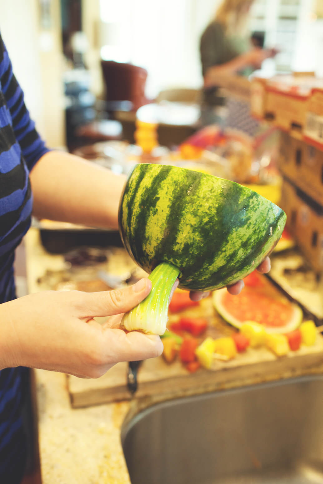 Assembling watermelon grill