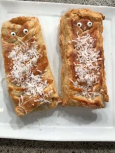 Mummy Apple Turnovers Mummy Apple Turnovers