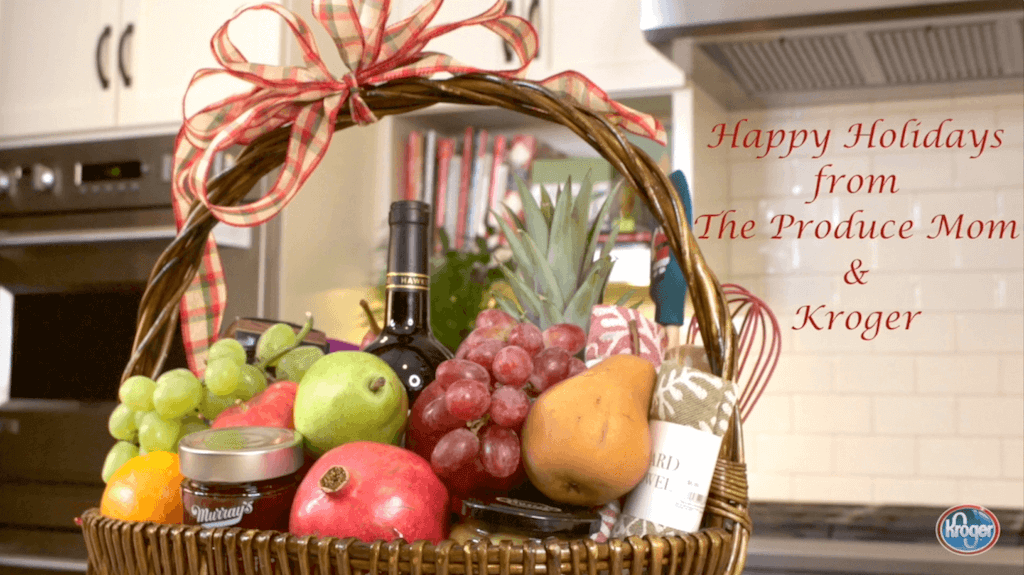 How to build a holiday gift basket | Christmas gift basket ideas How to build a holiday gift basket | Christmas gift basket ideas