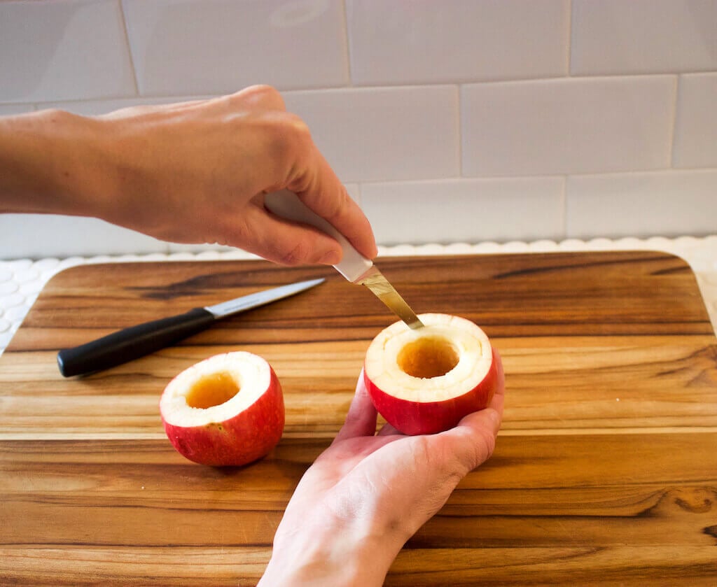 Cutting a bloomin' apple How to make a bloomin' apple