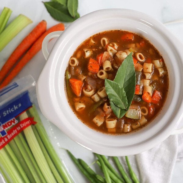 Slow Cooker Minestrone Soup