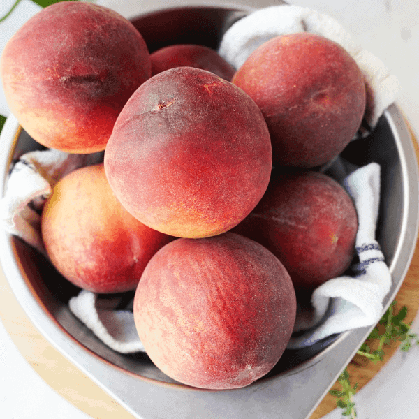 Peaches in a bowl for how to store peaches