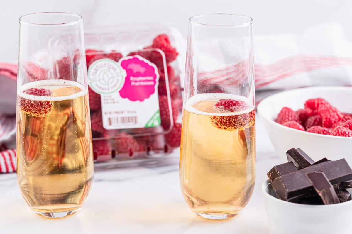 Champagne with raspberries